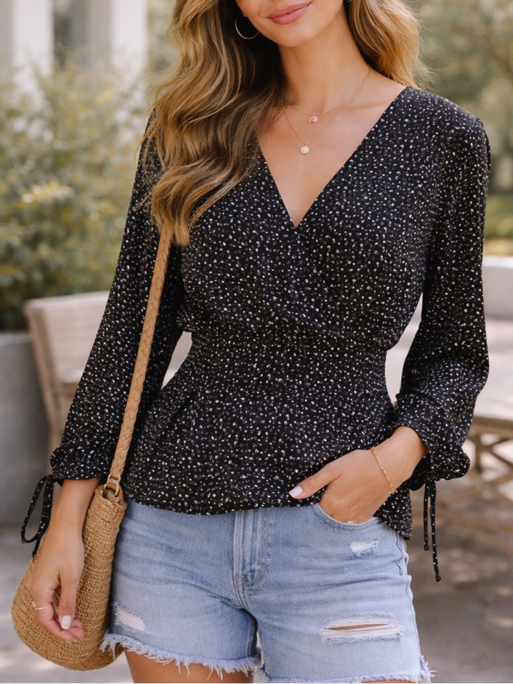 Abercrombie & Fitch Black Polka Dot Long Sleeve Fit & Flare Blouse size Medium